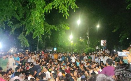 আওয়ামী লীগ নিষিদ্ধের স্লোগানে উত্তাল যমুনা