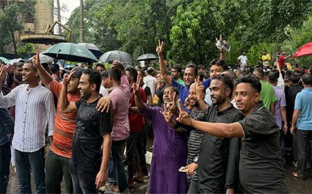 ইশরাক সমর্থকদের আনন্দ মিছিল