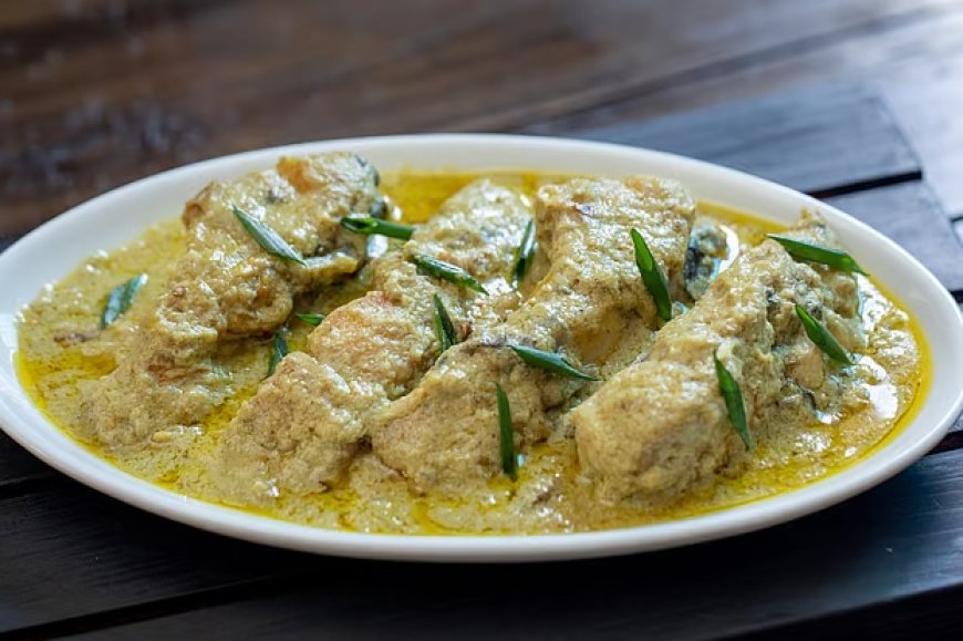 সাদা শর্ষের রেসিপিতে রান্না হবে রুই মাছ