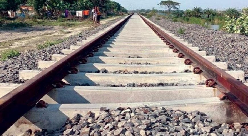 রাজবাড়ীতে ট্রেনে কাটা পড়ে যুবক নিহত