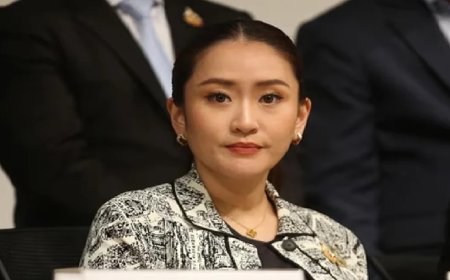 থাই্যল্যান্ডের প্রধানমন্ত্রী বরখাস্ত