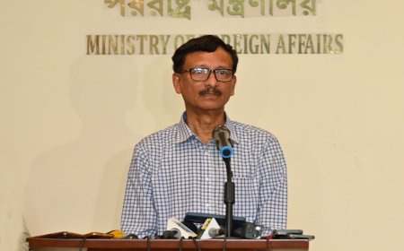 হাসিনাকে ফিরিয়ে আনার প্রচেষ্টা অব্যাহত থাকবে : তৌহিদ হোসেন
