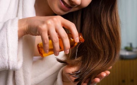 চুলে তেল ব্যবহার করছেন?