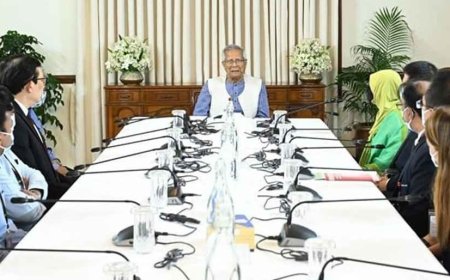 বিমান দুর্ঘটনা: বিদেশি মেডিকেল টিমের প্রতি প্রধান উপদেষ্টার কৃতজ্ঞতা