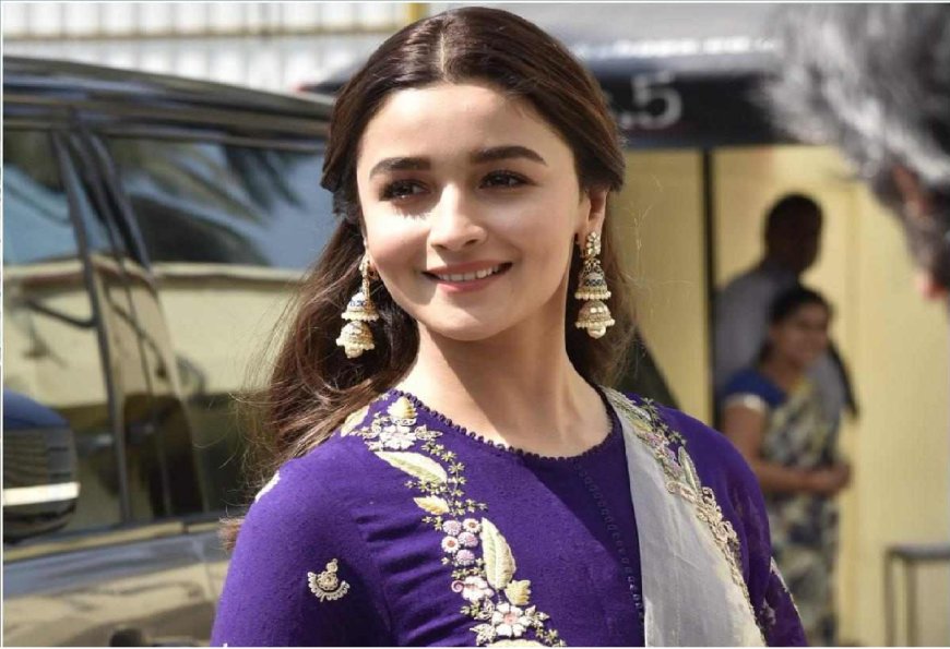 গৃহকর্মীদের কোটি টাকার বাড়ি উপহার আলিয়া ভাটের