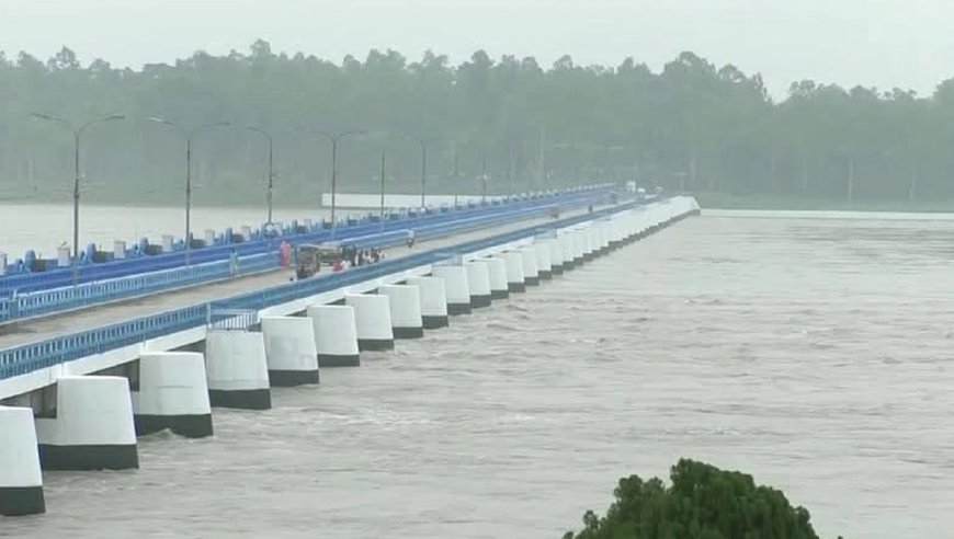 পাহাড়ি ঢল ও ভারী বৃষ্টিপাতে বাড়ছে তিস্তার পানি