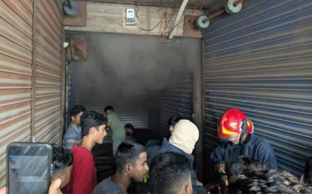 গুলিস্তানে সুন্দরবন স্কয়ার মার্কেটের আগুন নিয়ন্ত্রণে