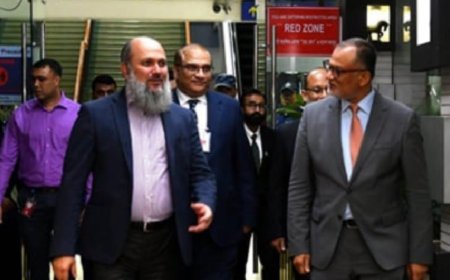 ঢাকায় ৪ দিনের সফরে পাকিস্তানের বাণিজ্যমন্ত্রী