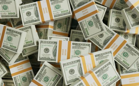 বিশ্ববাজারে কমল ডলারের দাম, সুদহারও কমানোর ইঙ্গিত ফেডের