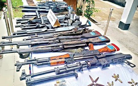 লুট হওয়া অস্ত্র উদ্ধারে পুরস্কারের ঘোষণা স্বরাষ্ট্র মন্ত্রণালয়ের