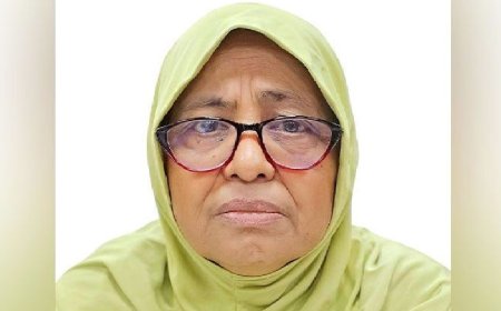 চিকিৎসার জন্য সিঙ্গাপুর গেলেন স্বাস্থ্য উপদেষ্টা