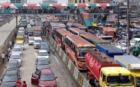 ঢাকা-চট্টগ্রাম ও ঢাকা- সিলেট মহাসড়কে তীব্র যানজট