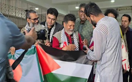 দেশে ফিরলেন শহিদুল আলম