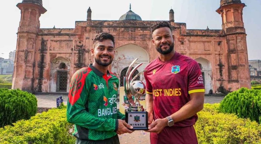 লালবাগ কেল্লায় ওয়ানডে সিরিজের ট্রফি উন্মোচন